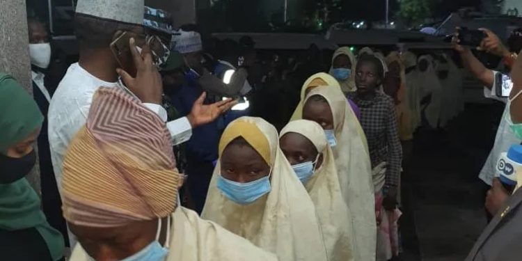 Zamfara Schoolgirls Released, Arrive Govt House