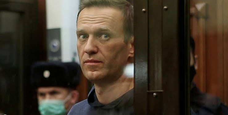 Putin Bows To Western Pressure, Orders Transfer of Sick Critic To Prison Hospital