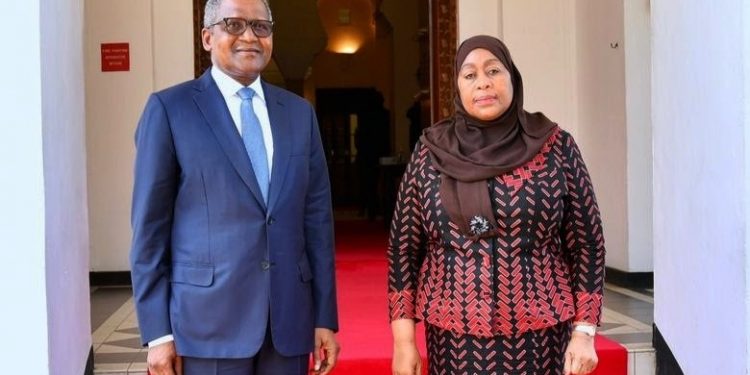 Aliko Dangote with Tanzanian President Samia Suluhu.