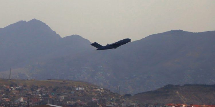 A C-17 Globemaster takes off with what's left of US troops in Afghanistan.