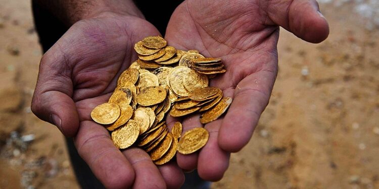 Zimbabwe To Introduce Gold Coins As Local Currency Tumbles