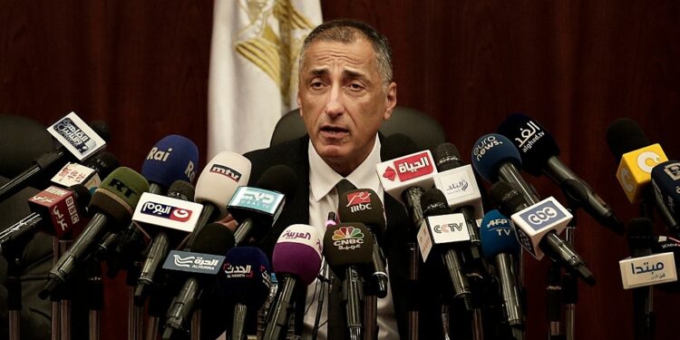 Egypt's Central Bank Governor Quits Amid Economic Crisis