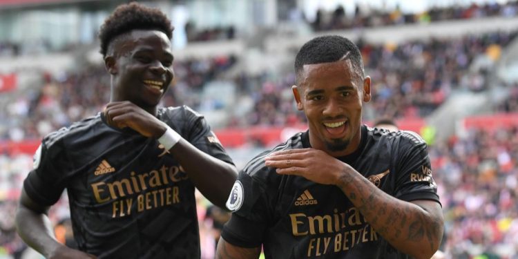 Bukayo Saka and Gabriel Jesus celebrate