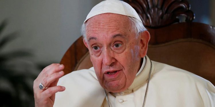 Pope Francis Calls For Global Ban On Surrogacy