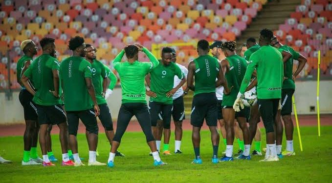 Super Eagles train