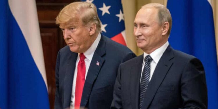 US President Donald Trump (L) and his Israeli counterpart Vladimir Putin